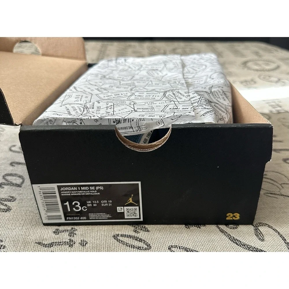 Kids Air Jordan One Take Flight Size 13 C